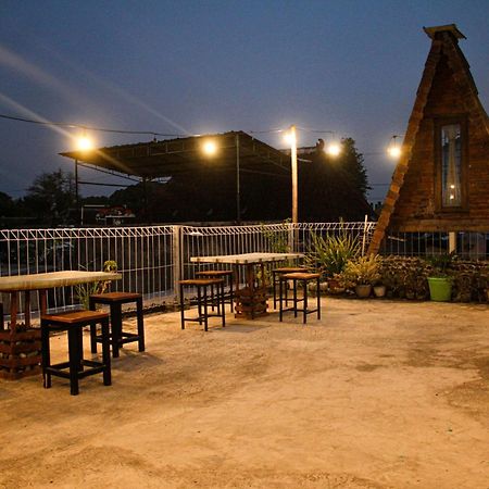 Super Oyo Capital O 2258 Santana Syariah Guest House Kartosuro Exterior foto
