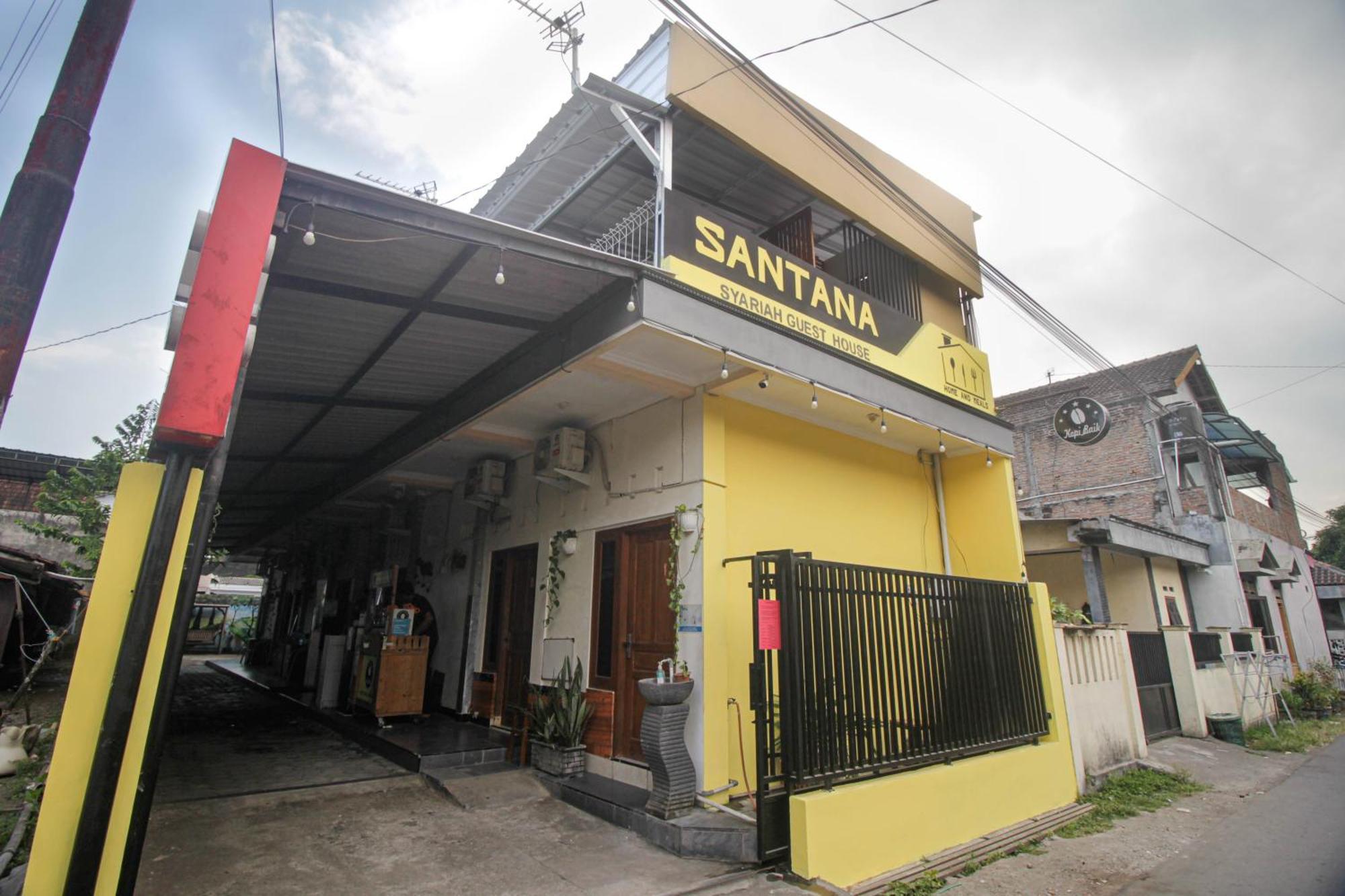 Super Oyo Capital O 2258 Santana Syariah Guest House Kartosuro Exterior foto